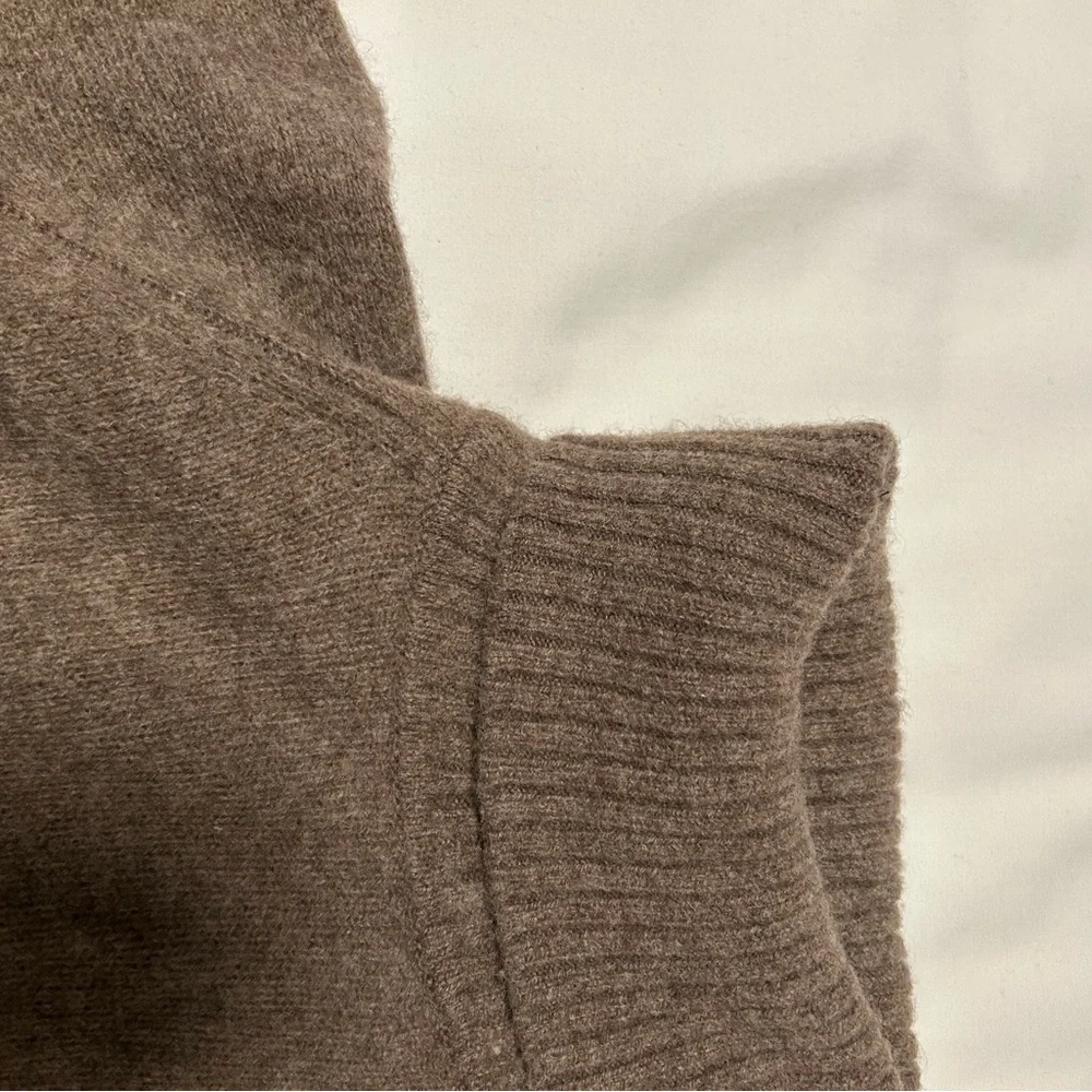 Quince Womens 100% Yak Wool Turtleneck Sweater Heather Brown M medium - Picture 5 of 9